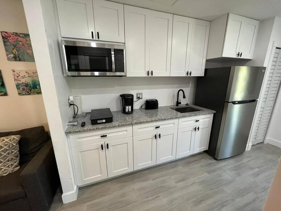 Port Saint Lucie A Little Piece Of Heaven- Peaceful Lake View Apartment- 1 Min From I95 And Turnpike Port St. Lucie Luaran gambar